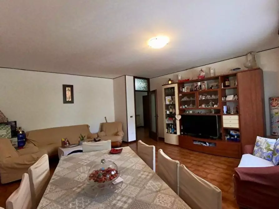 Immagine 2 di Appartamento in vendita  in Piazza Don Lucio Ferrazzi a Pernumia