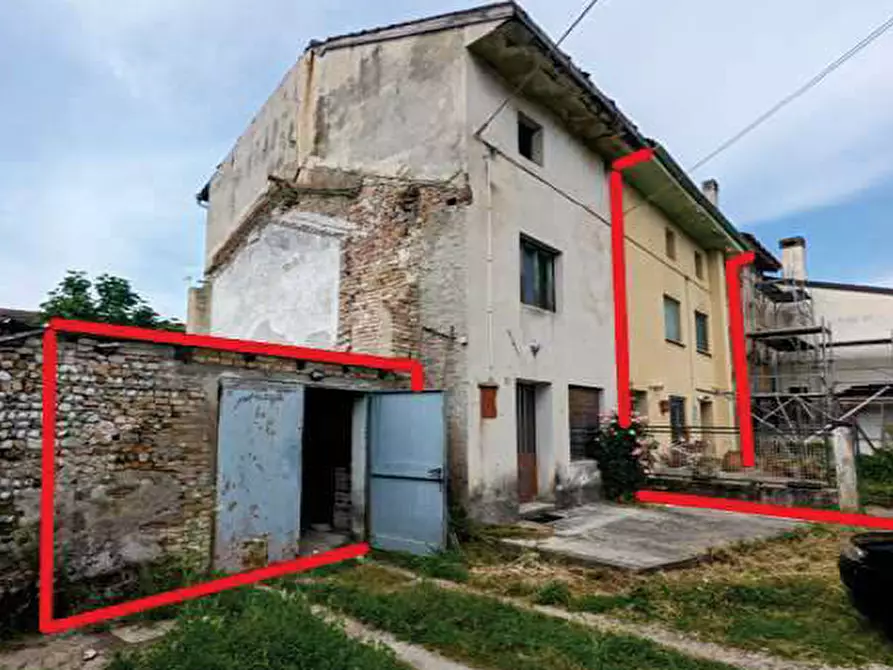 Immagine 2 di Villetta a schiera in vendita  in Via Santa Sabata, 45 a San Michele Al Tagliamento