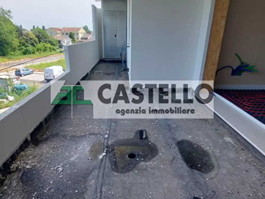 Immagine 30 di Appartamento in vendita  in Via Chiesa a Stra