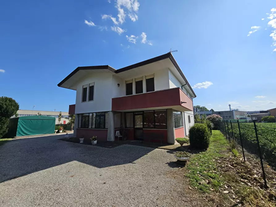 Immagine 12 di Casa indipendente in vendita  in Via Guglielmo Marconi a Pozzonovo
