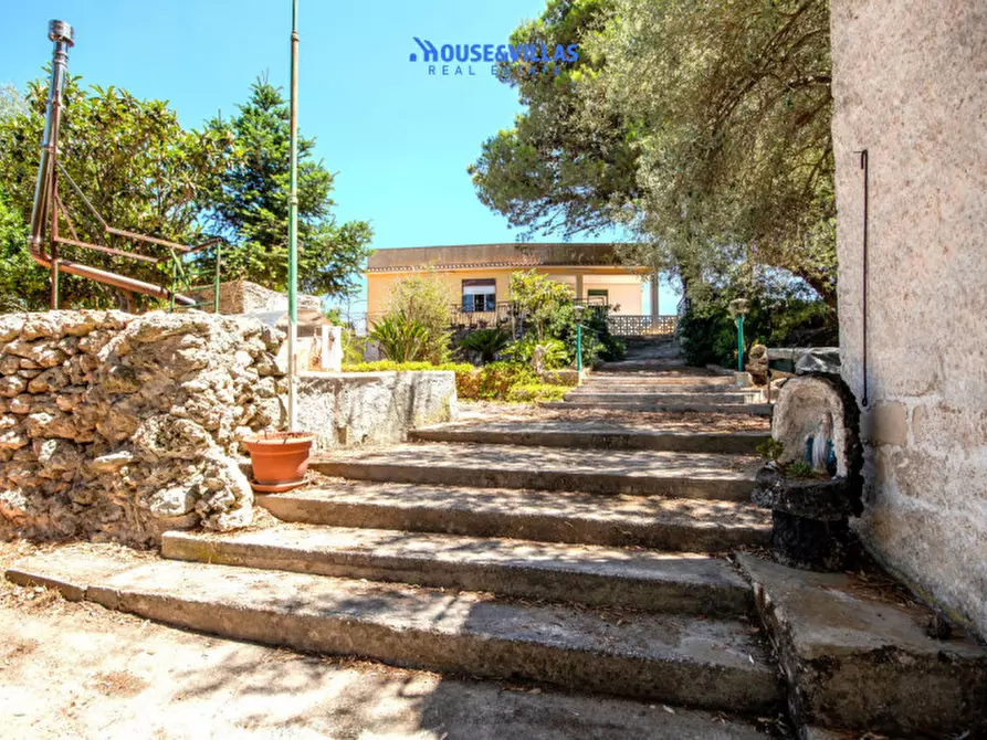 Immagine 14 di Villa in vendita  in Contrada spinita a Avola