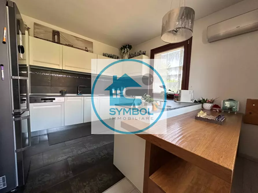 Immagine 3 di Casa indipendente in vendita  in via S. Allende a Salzano