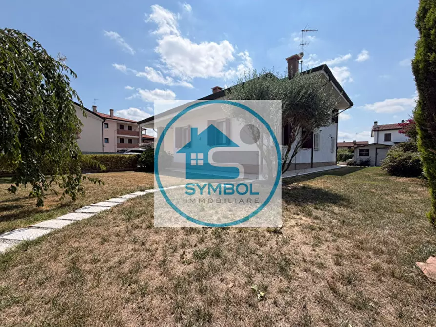 Immagine 14 di Casa indipendente in vendita  in via S. Allende a Salzano