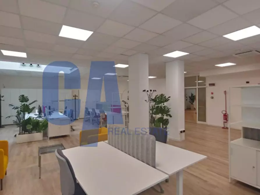 Immagine 2 di Ufficio in affitto  in VIALE LANCETTI VINCENZO a Milano