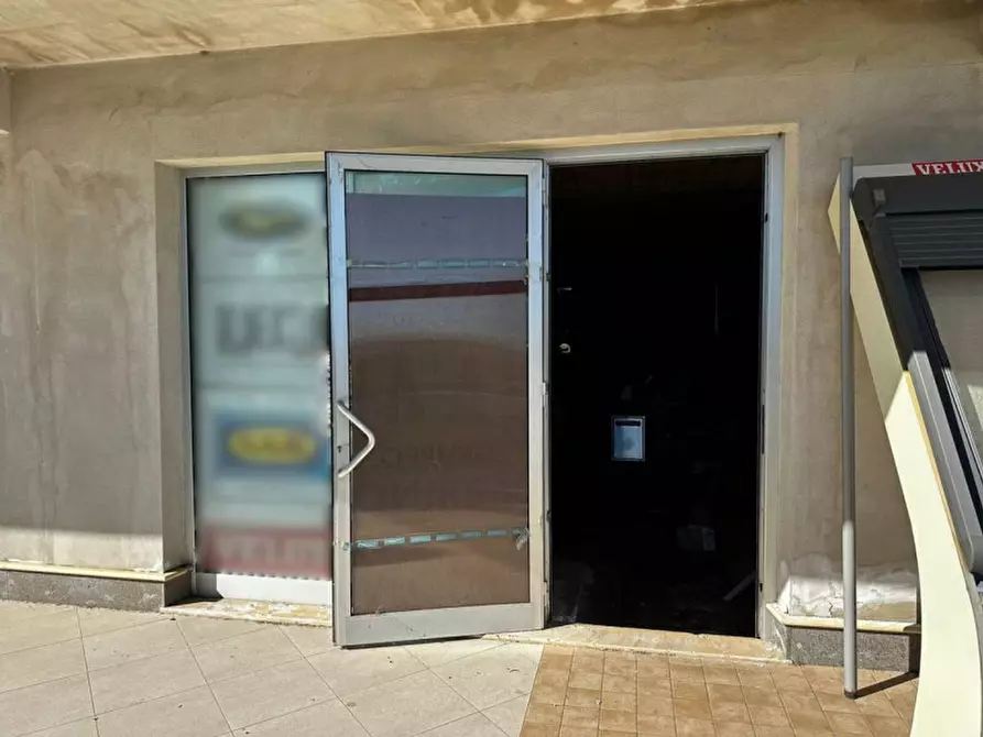 Immagine 1 di Negozio in vendita  in Via Nazionale, San Sostene CZ, Italia a San Sostene