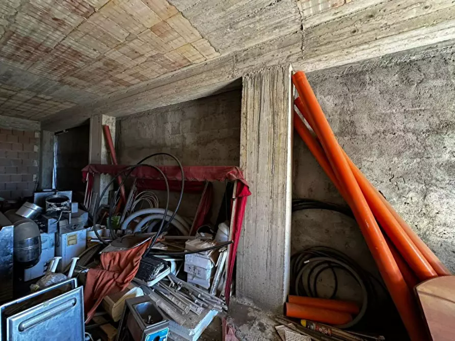 Immagine 3 di Negozio in vendita  in Via Nazionale, San Sostene CZ, Italia a San Sostene