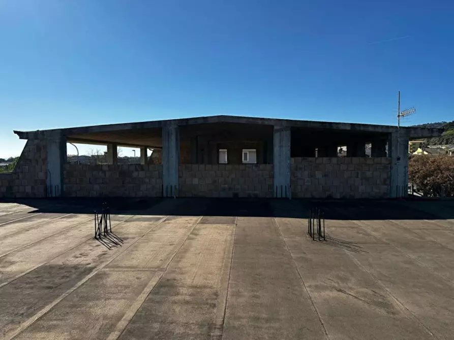 Immagine 1 di Negozio in vendita  in Via Nazionale, San Sostene CZ, Italia a San Sostene