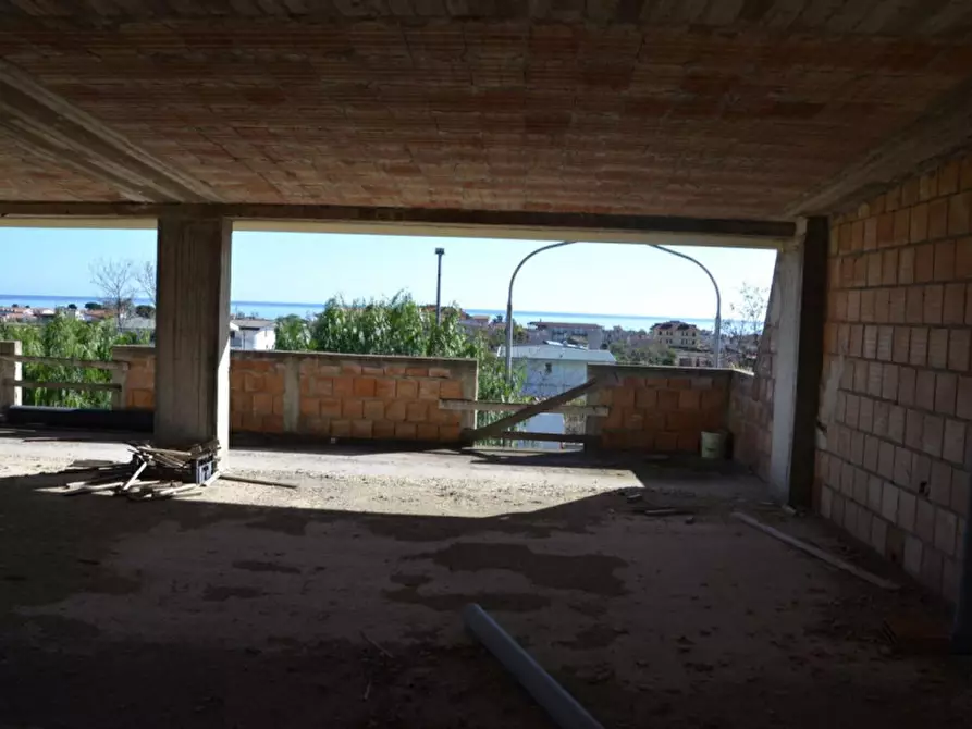 Immagine 9 di Negozio in vendita  in Via Nazionale, San Sostene CZ, Italia a San Sostene