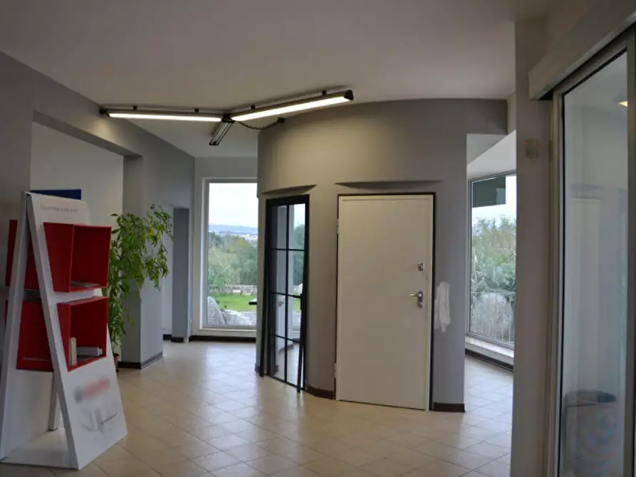Immagine 4 di Negozio in vendita  in Via Nazionale, San Sostene CZ, Italia a San Sostene
