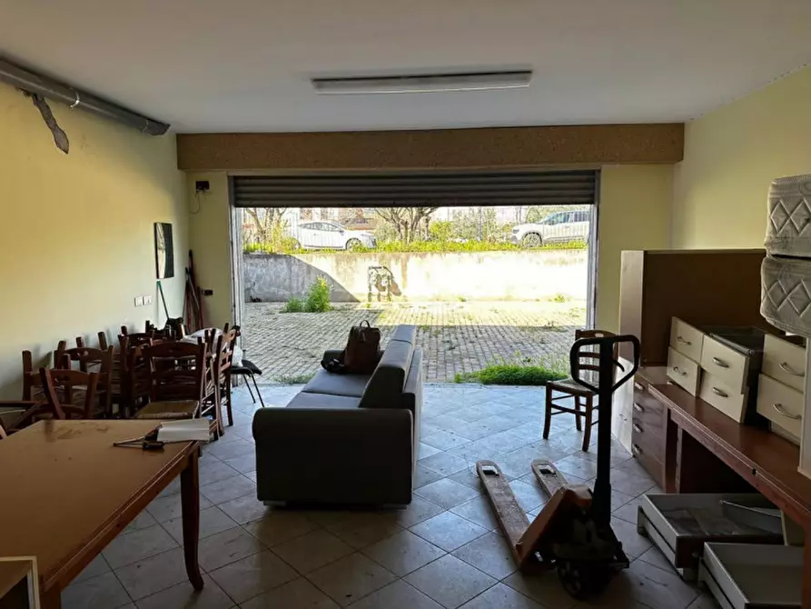 Immagine 12 di Magazzino in vendita  in Via Nazionale, San Sostene CZ, Italia a San Sostene
