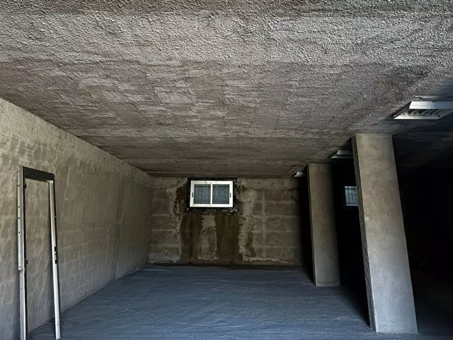 Immagine 3 di Negozio in vendita  in Via Nazionale, San Sostene CZ, Italia a San Sostene