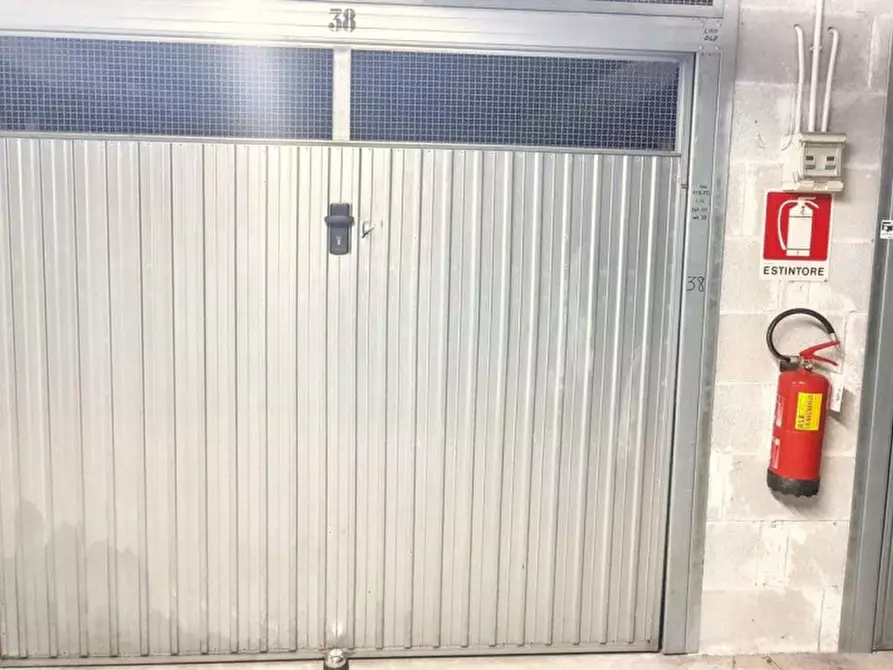 Immagine 1 di Posto auto in vendita  in Via Casilina, 00133 Roma RM, Italia a Roma