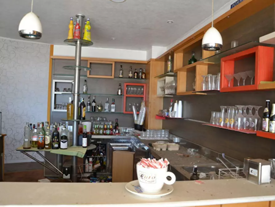 Immagine 4 di Negozio in vendita  in Via Nazionale, San Sostene CZ, Italia a San Sostene