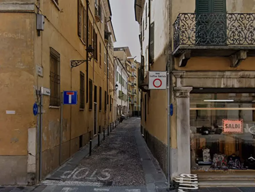 Immagine 1 di Appartamento in vendita  in Via Frutta a Mantova