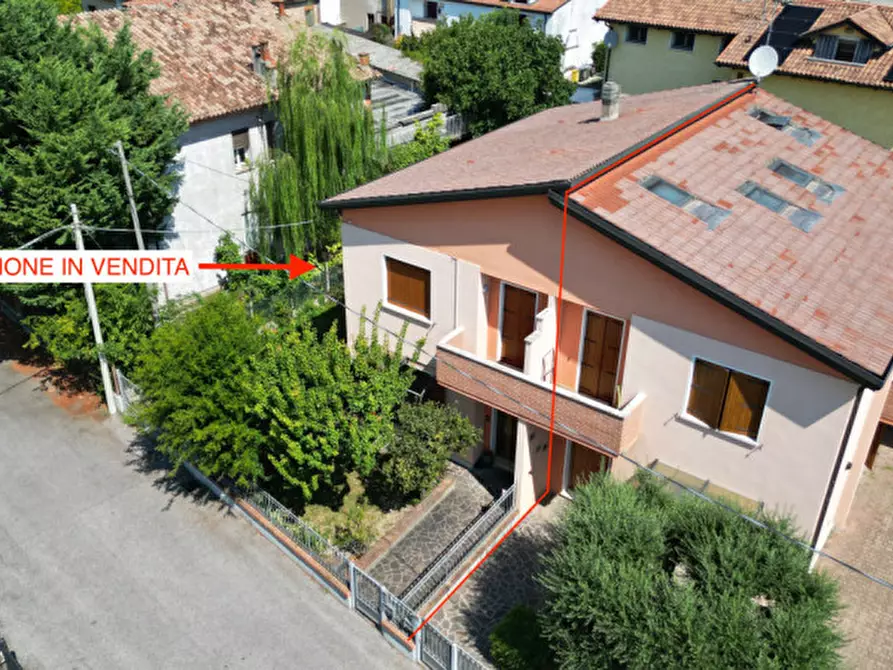 Immagine 1 di Casa bifamiliare in vendita  in Via Santa Maria Ausiliatrice a Selvazzano Dentro