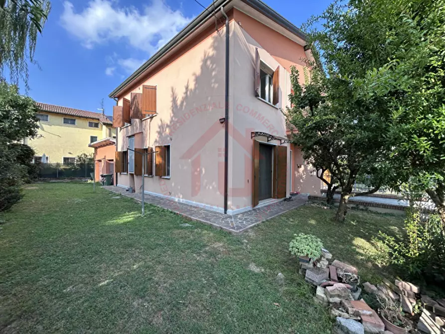 Immagine 5 di Casa bifamiliare in vendita  in Via Santa Maria Ausiliatrice a Selvazzano Dentro