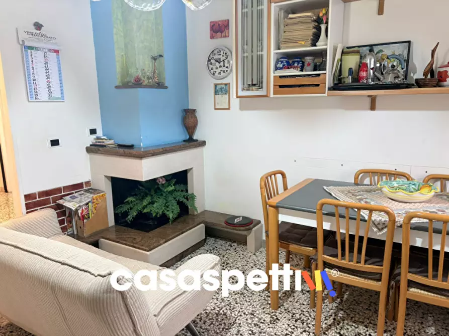 Immagine 4 di Appartamento in vendita  in Via Macchia Italiana 10 a Sala Consilina