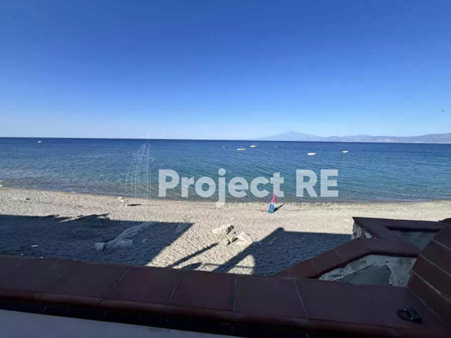 Immagine 7 di Villa in vendita  in Via Vecchia Provinciale a Motta San Giovanni