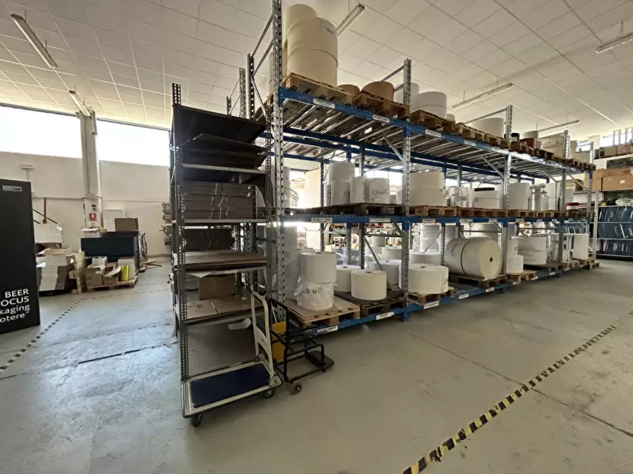 Immagine 6 di Capannone industriale in affitto  in VIA ENZO NATTA a Pescantina