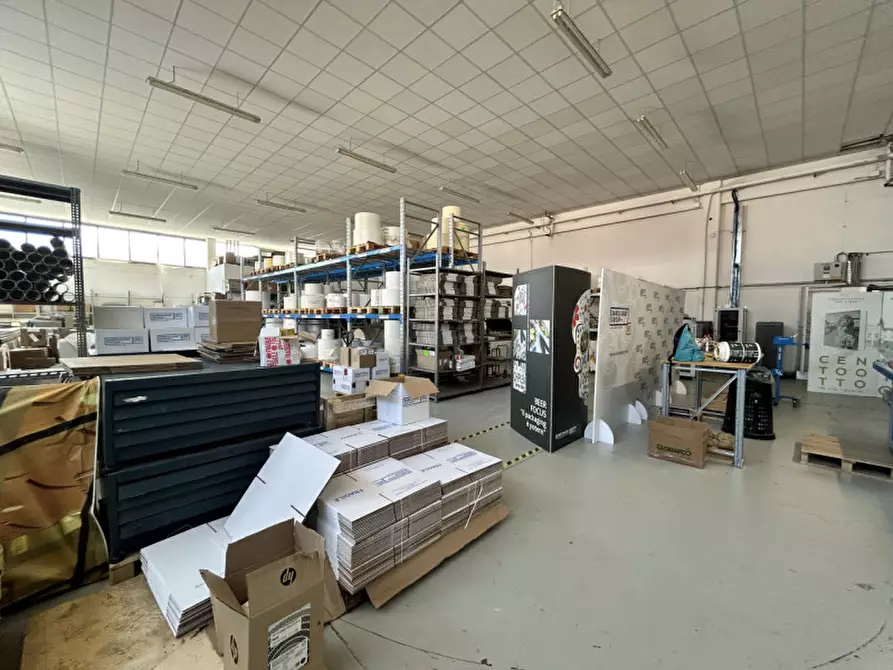 Immagine 9 di Capannone industriale in affitto  in VIA ENZO NATTA a Pescantina