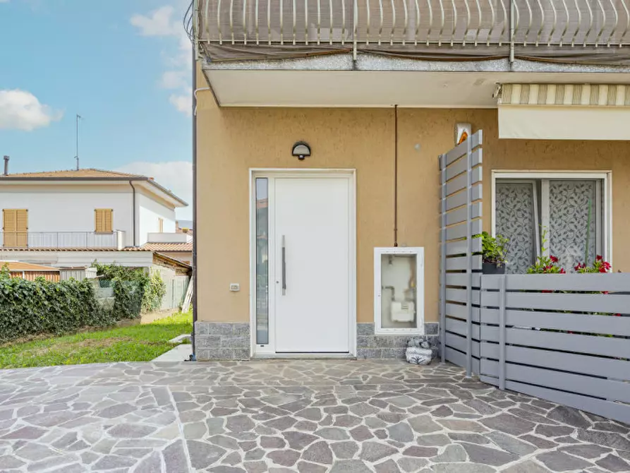 Immagine 5 di Appartamento in vendita  in Via Pietro Bosio 1 a Sotto Il Monte Giovanni Xxiii