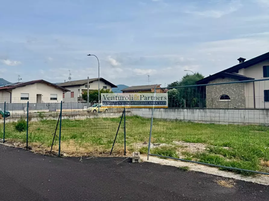 Immagine 4 di Terreno in vendita  in Via Mattei a Nuvolera