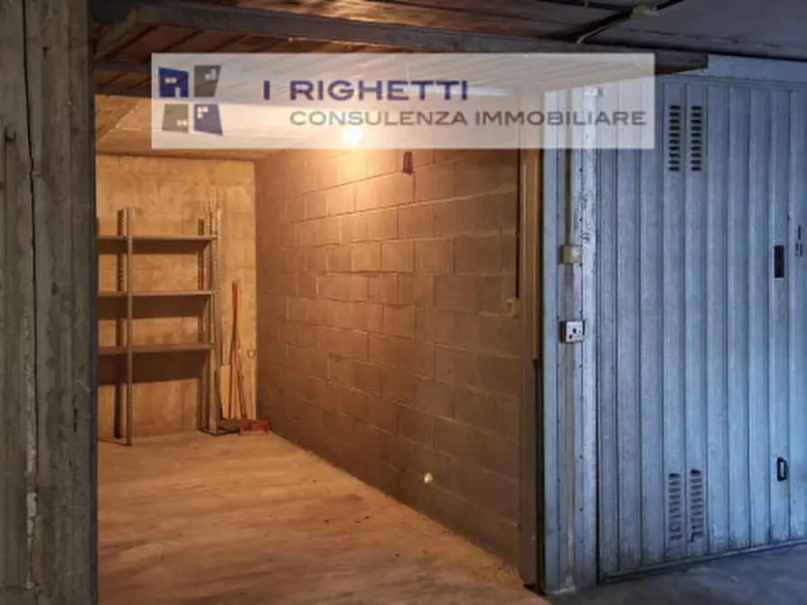 Immagine 4 di Garage in vendita  in Via Luigi Galvani a Verona