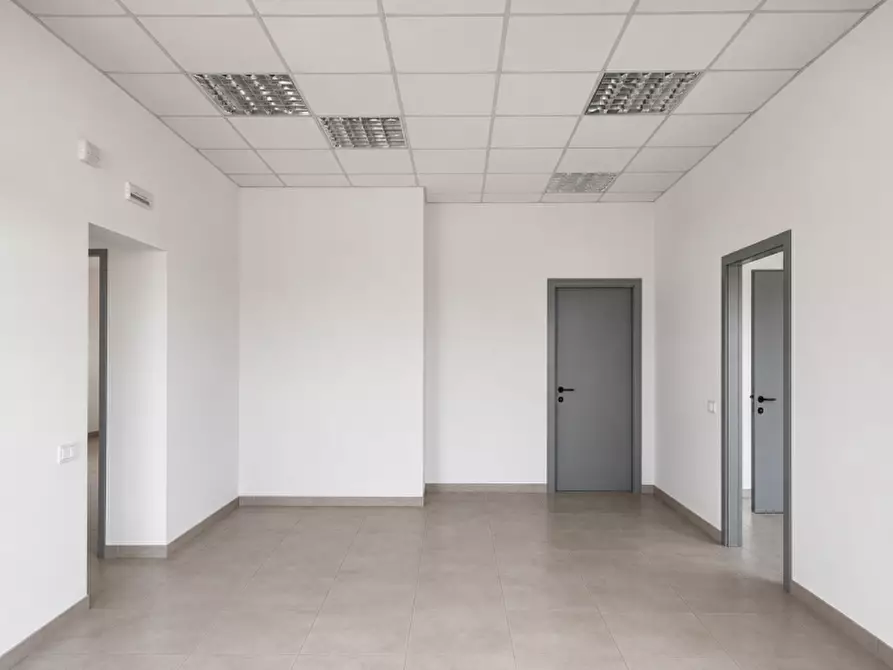 Immagine 6 di Capannone industriale in affitto  in VIA LAGO DI ALBANO a Schio