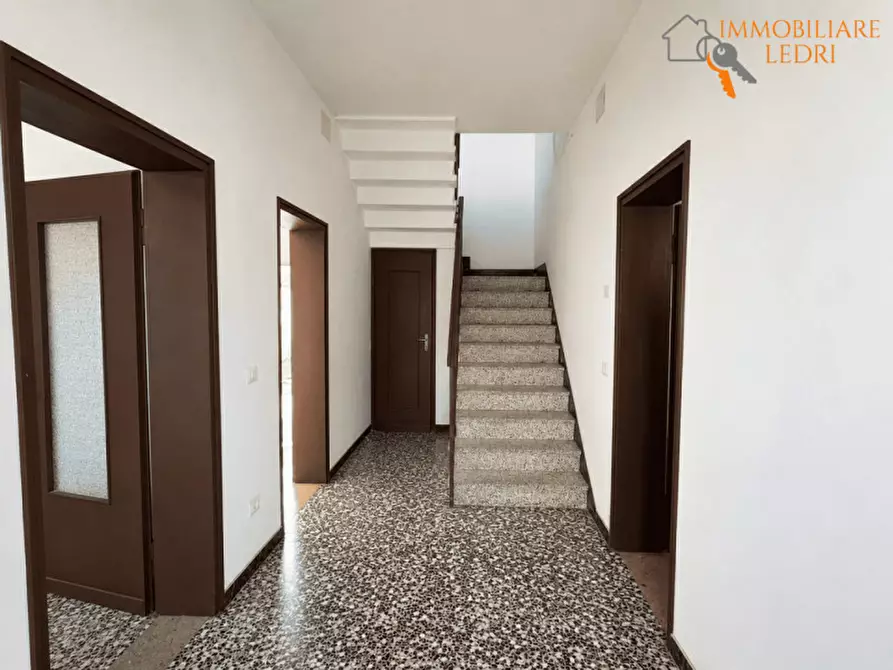 Immagine 3 di Casa indipendente in vendita  in Via Gioacchino Rossini a Salizzole