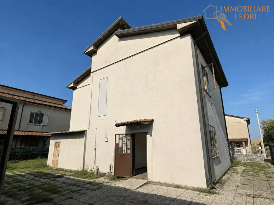 Immagine 15 di Casa indipendente in vendita  in Via Gioacchino Rossini a Salizzole