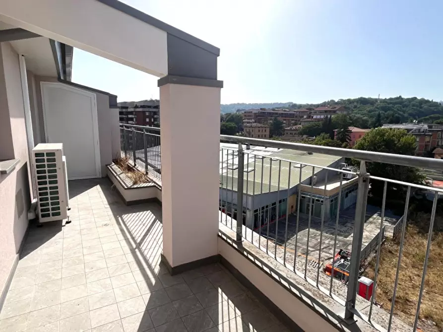 Immagine 25 di Attico in vendita  in Via Adriatica 70 a Perugia
