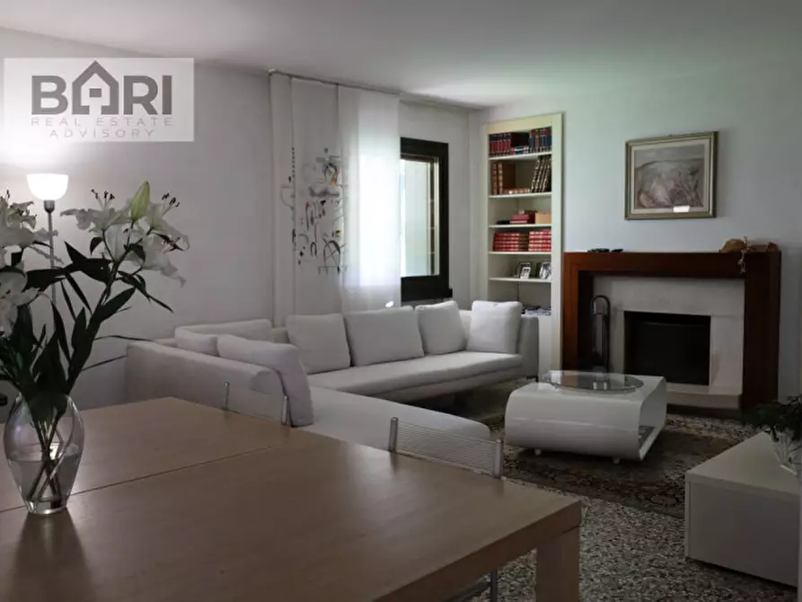 Immagine 2 di Casa bifamiliare in vendita  a Pordenone