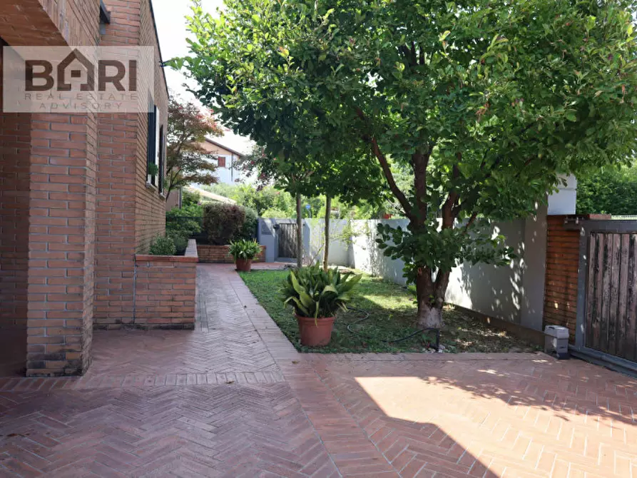 Immagine 36 di Casa bifamiliare in vendita  a Pordenone