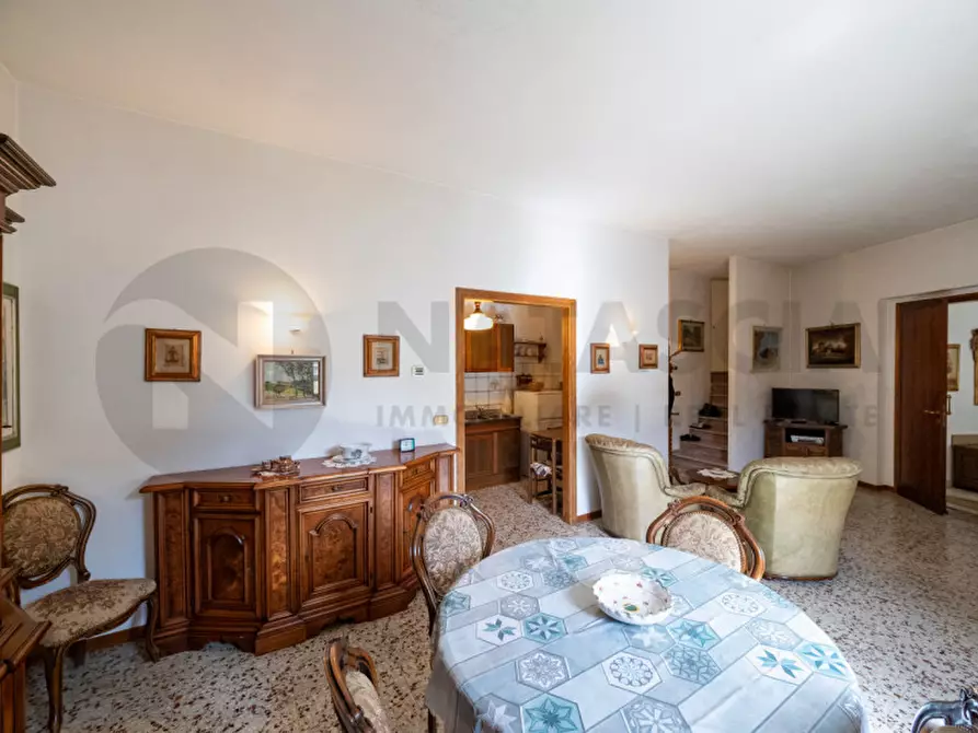 Immagine 4 di Appartamento in vendita  in VIA DI RAGGIOLI a Pelago