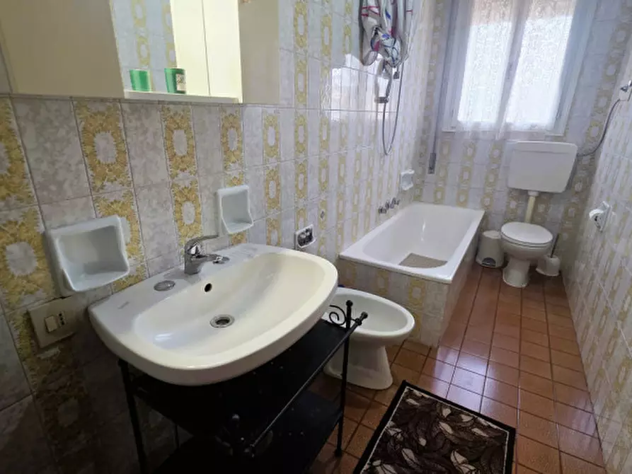 Immagine 15 di Appartamento in vendita  in Borgo Montegrappa 40 a Castelfranco Veneto