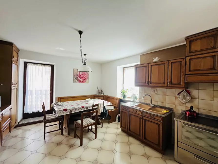 Immagine 2 di Appartamento in vendita  in vicolo dei dami 147 a Cembra Lisignago