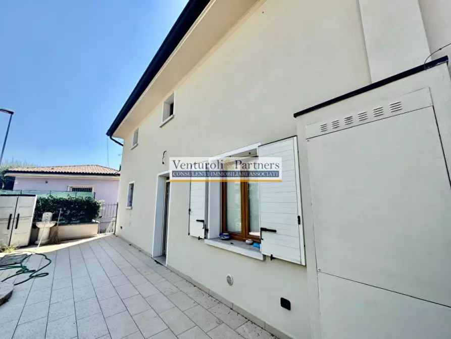 Immagine 1 di Casa bifamiliare in vendita  in Via Giacomo Matteotti a Calcinato