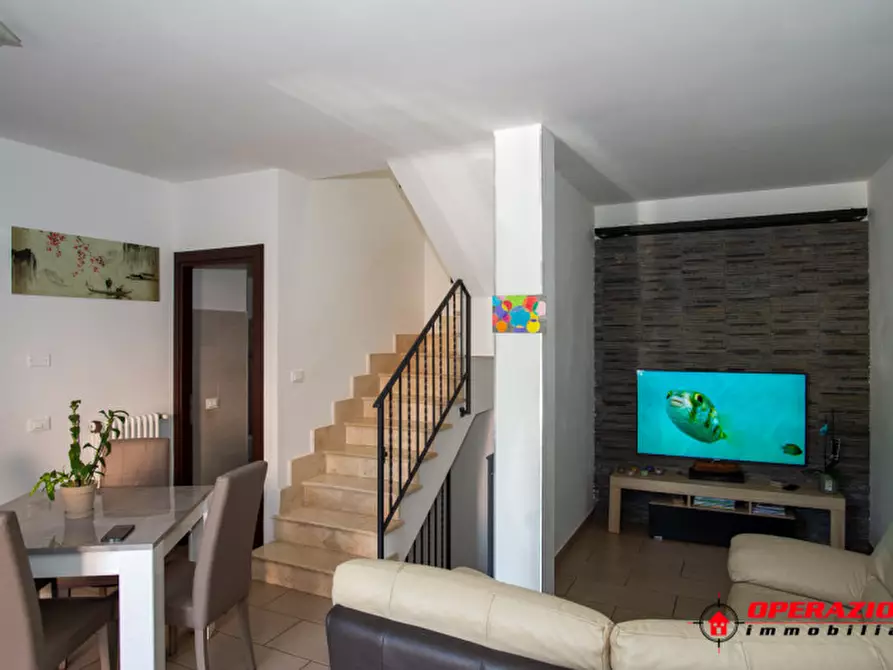 Immagine 6 di Casa quadrifamiliare in vendita  in Via Giovanni Paolo II a Anguillara Sabazia