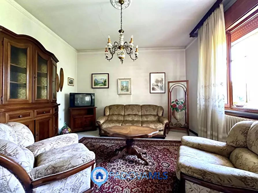 Immagine 4 di Casa bifamiliare in vendita  in Via Caneva a Bovolenta