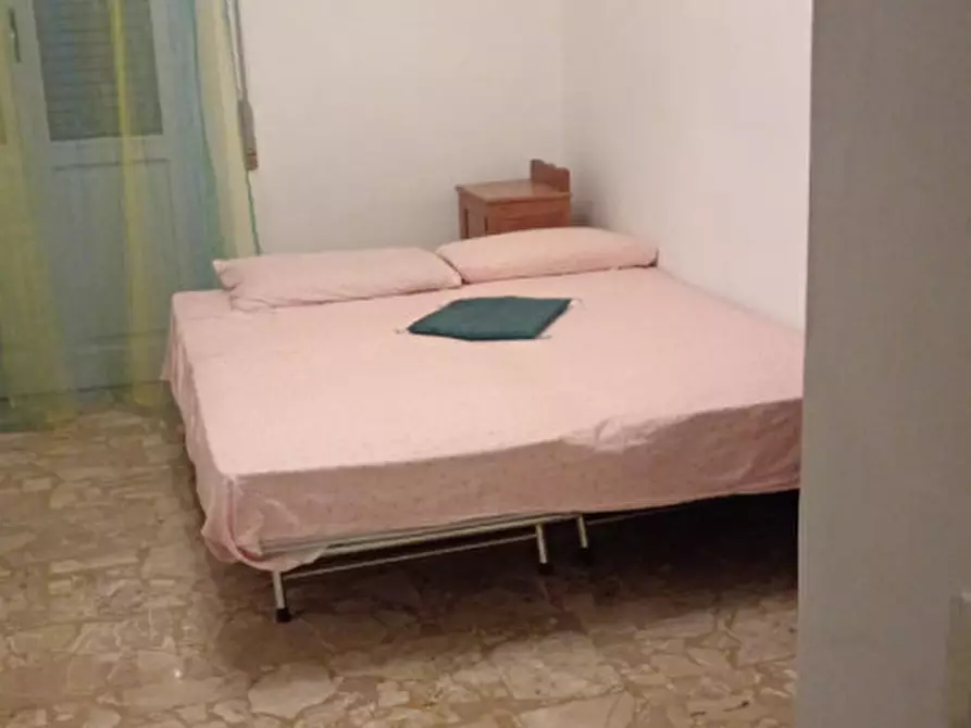 Immagine 27 di Camera in affitto  in Viale Osacca, 5 a Parma