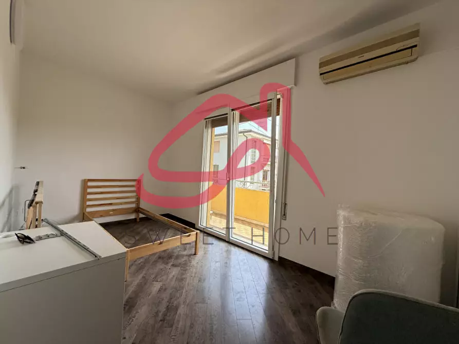Immagine 8 di Camera in affitto  in via fra mauro a Padova