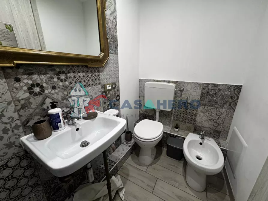 Immagine 7 di Appartamento in vendita  in corso umberto I a Bagheria