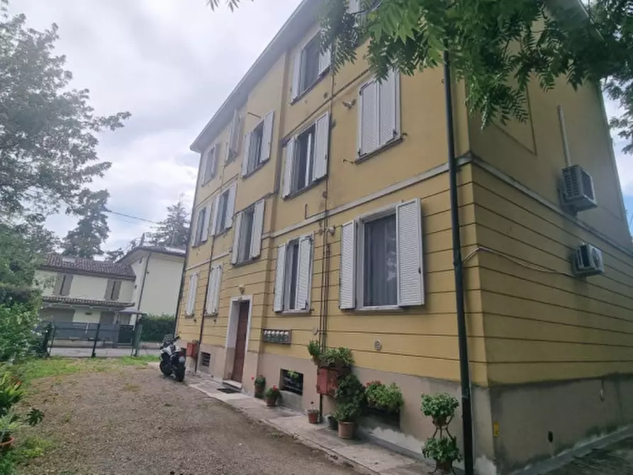 Immagine 1 di Appartamento in vendita  in Via Vincenzo Vela a Correggio