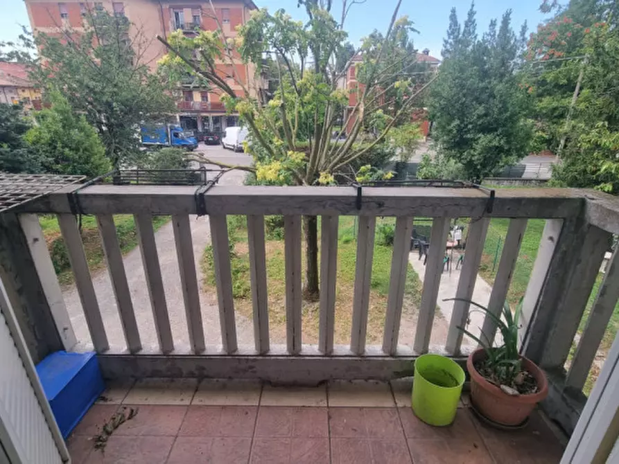 Immagine 4 di Appartamento in vendita  in Via Vincenzo Vela a Correggio