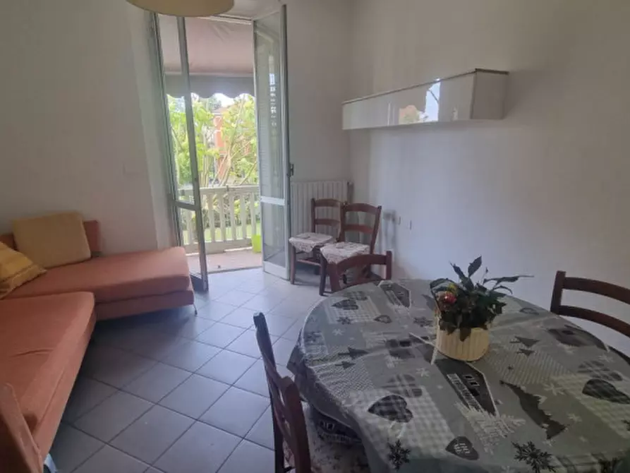 Immagine 5 di Appartamento in vendita  in Via Vincenzo Vela a Correggio