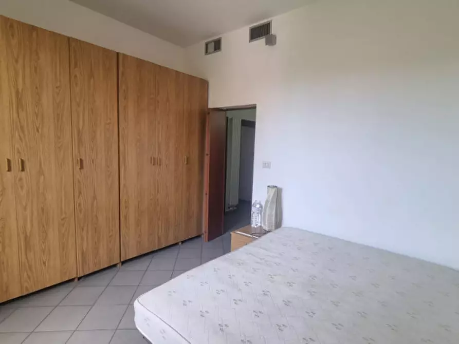 Immagine 8 di Appartamento in vendita  in Via Vincenzo Vela a Correggio