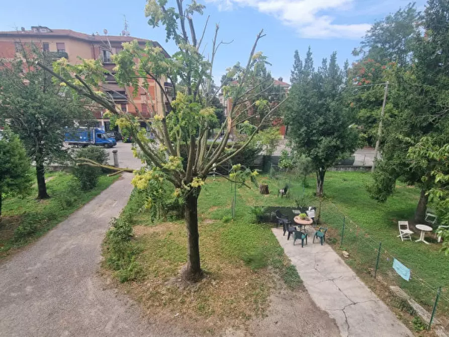 Immagine 15 di Appartamento in vendita  in Via Vincenzo Vela a Correggio