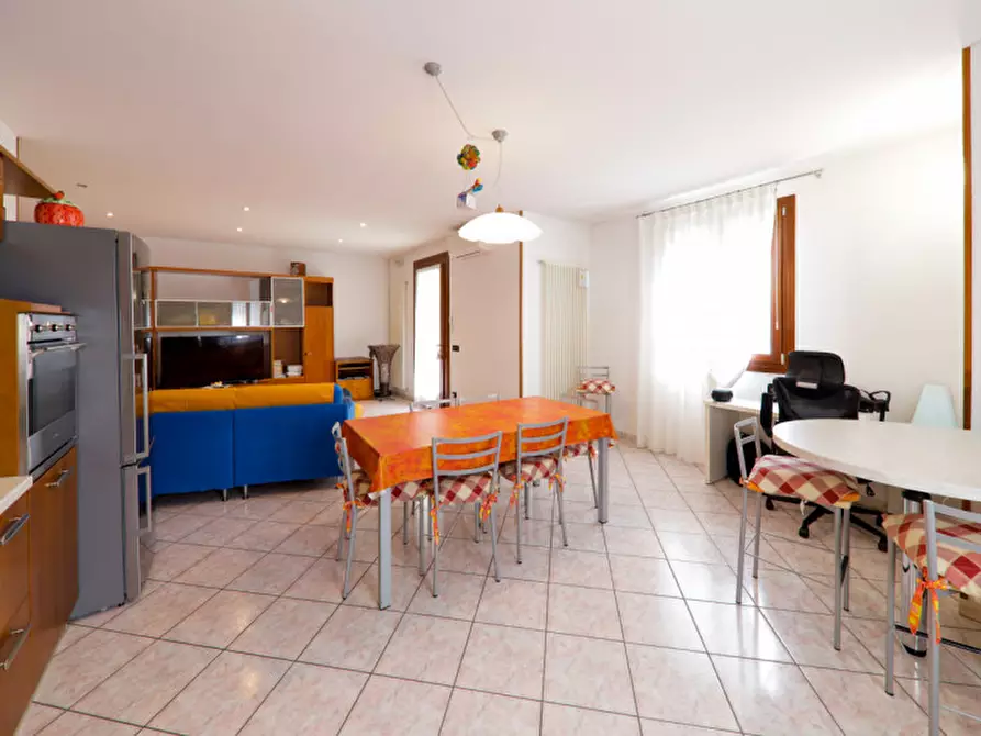 Immagine 6 di Casa bifamiliare in vendita  in Via Giovanni 23° a Granze