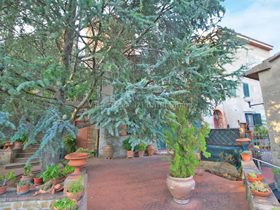 Immagine 19 di Casa bifamiliare in vendita  in via di peschiera a Sinalunga