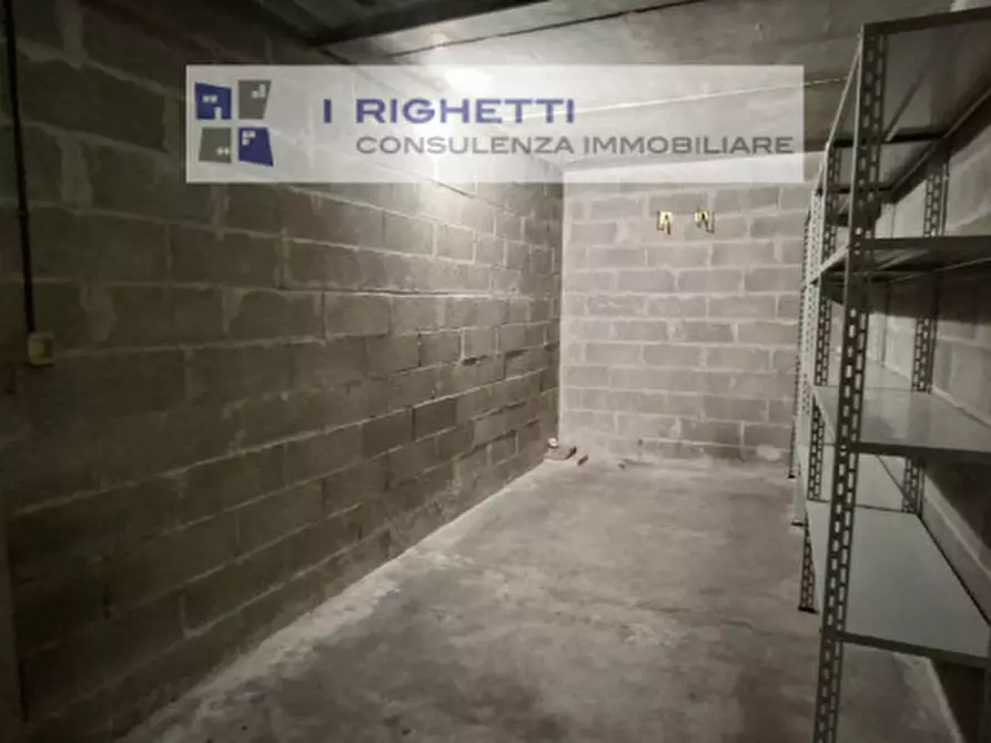 Immagine 2 di Garage in vendita  in Via Luigi Galvani a Verona